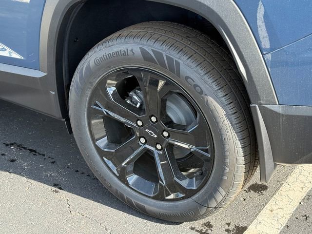 New 2026 Lakeshore Blue Metallic Chevrolet LT image 7