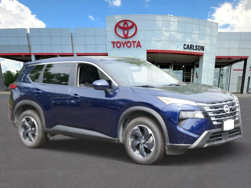 Used 2025 Nissan Rogue SV with VIN 5N1BT3BB7SC816944 for sale in Minneapolis, Minnesota