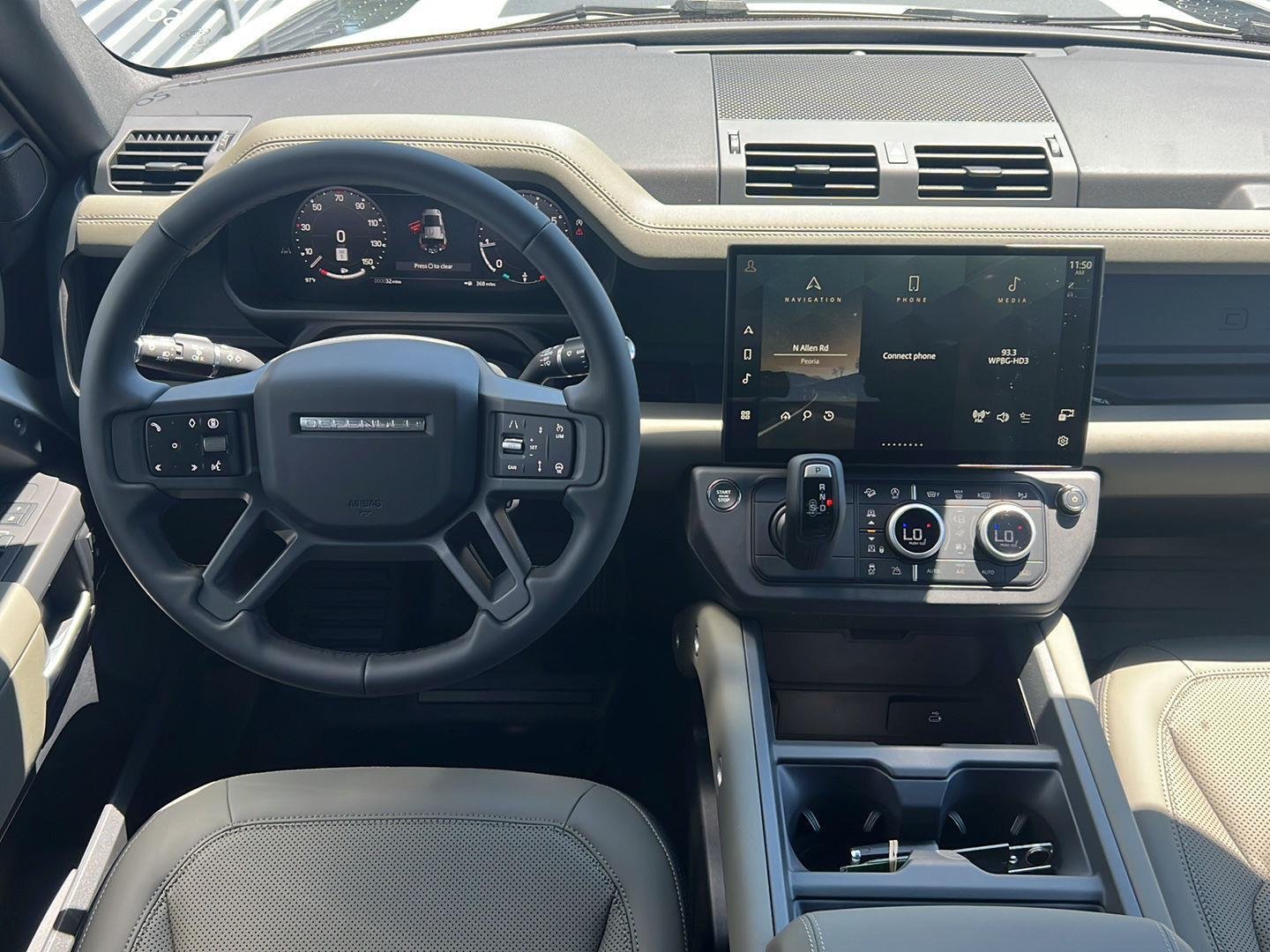 Used 2026 Fuji White Land Rover S image 11