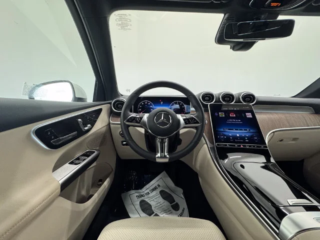 Certified Used 2026 Polar White Mercedes-Benz GLC 300 image 23