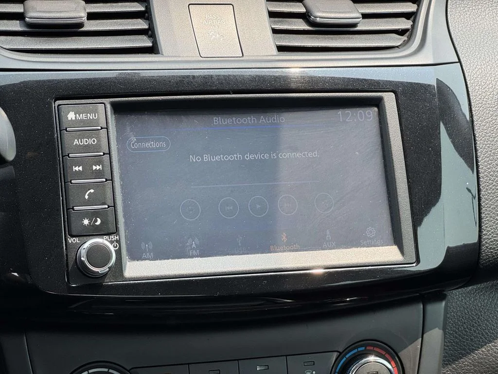 Used 2019 Gray Nissan S image 18