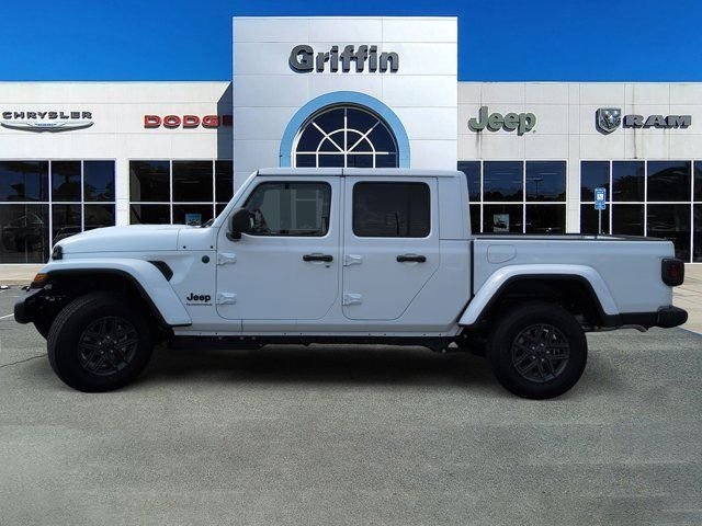 New 2026 Bright White Clearcoat Jeep Sport S image 10