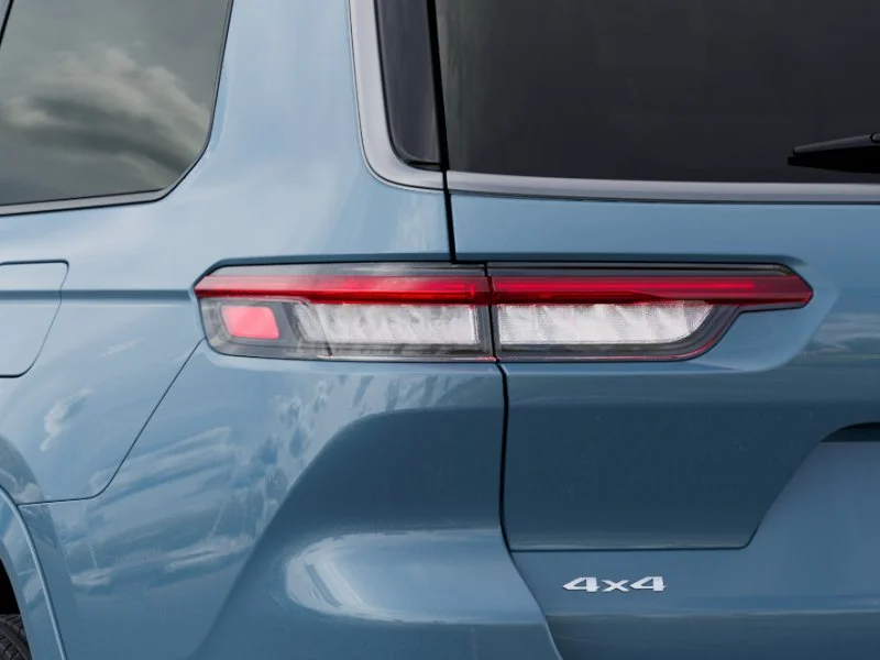New 2026 Steel Blue Exterior Paint Jeep Limited Reserve image 35
