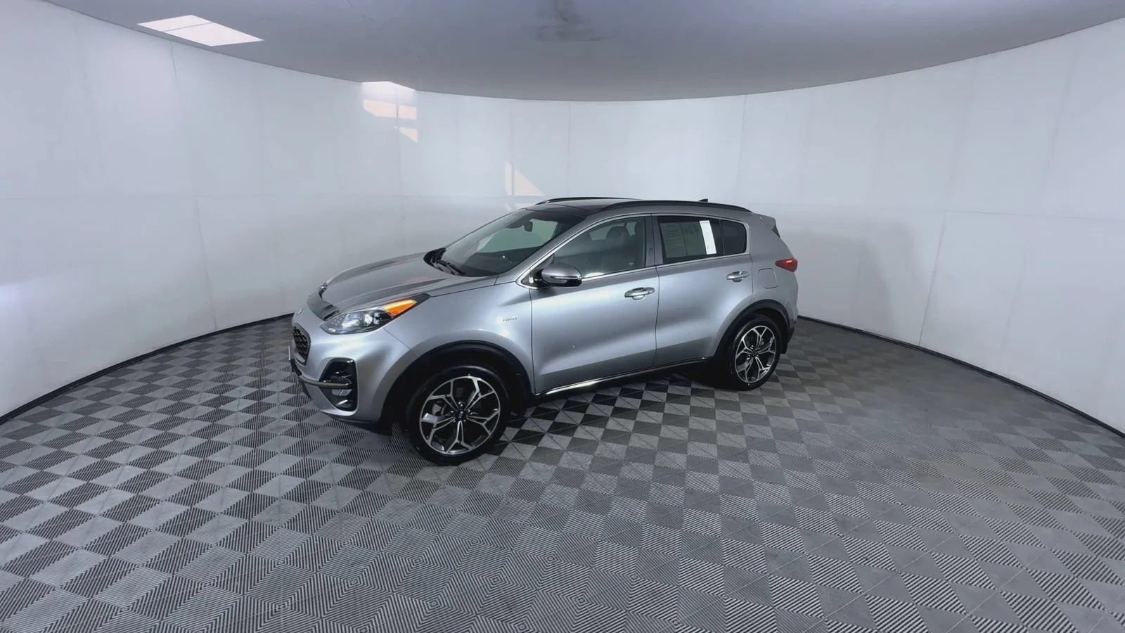 Used 2020 Steel Gray Kia SX Turbo image 4