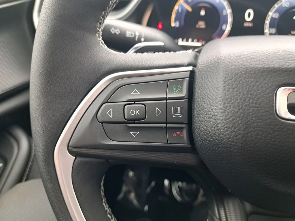 2025 Jeep Grand Cherokee Altitude - Photo 30