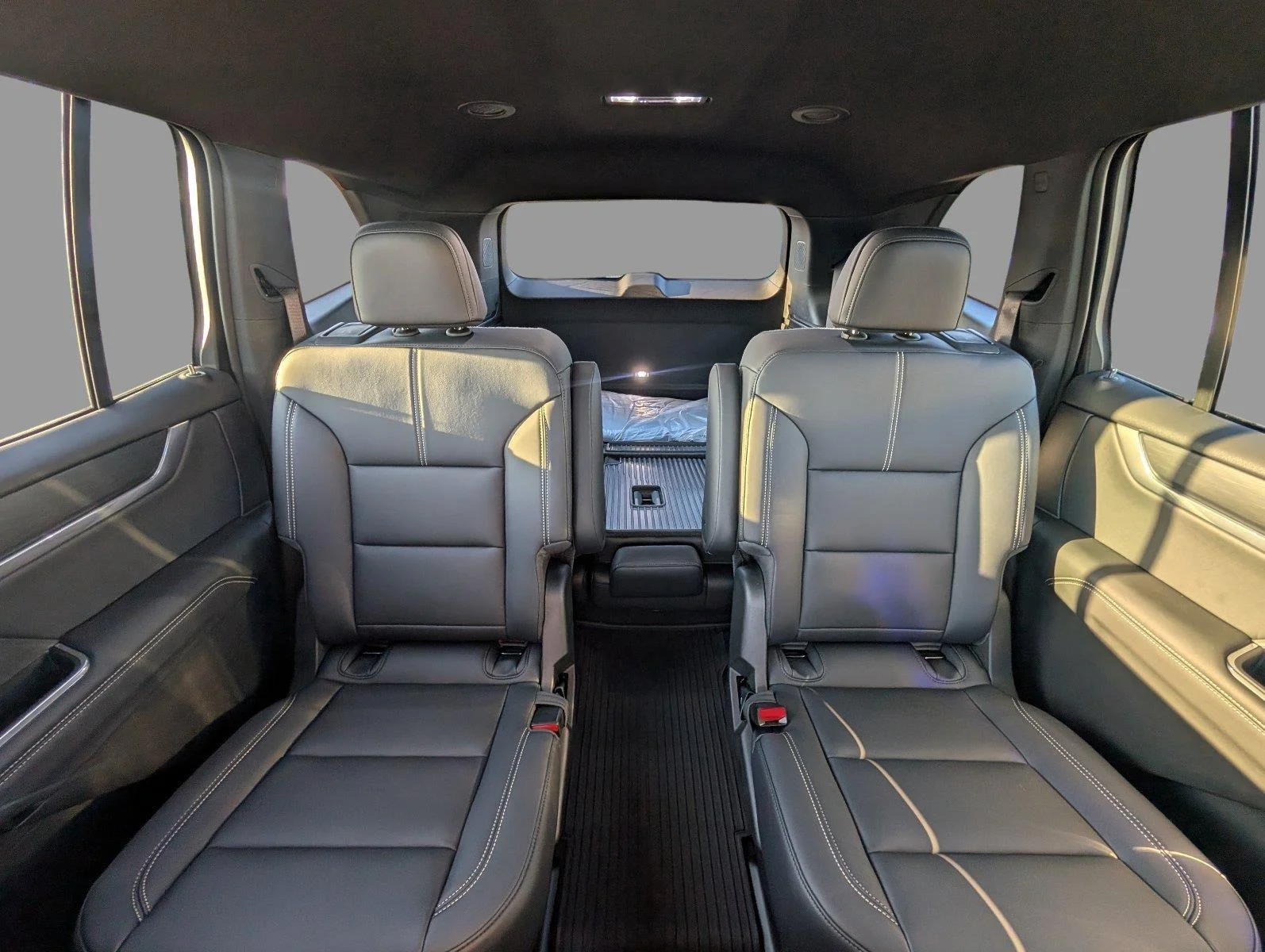 New 2027 Summit White GMC Elevation image 30