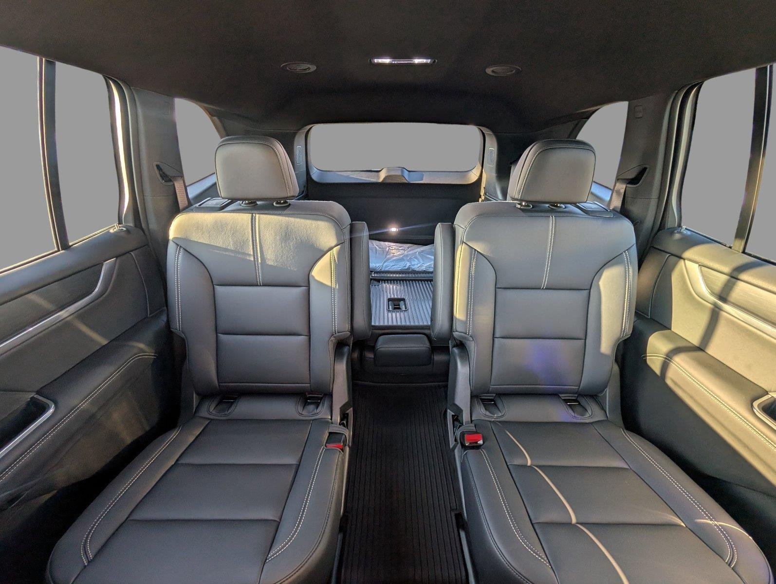 New 2027 Summit White GMC Elevation image 30