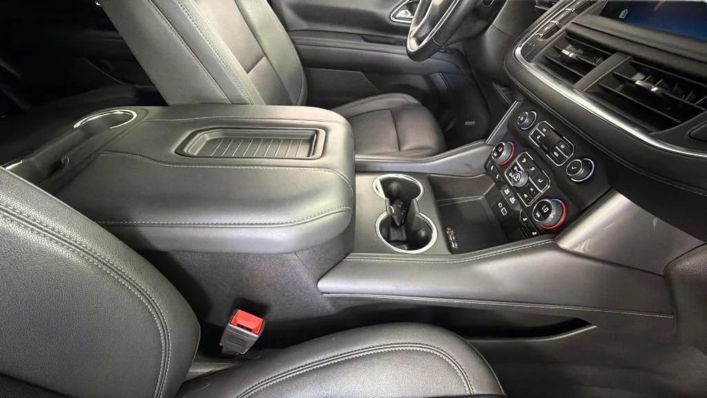 Used 2023 Summit White Chevrolet LT image 39