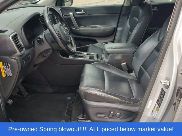 Used 2017 Silver Kia EX image 22