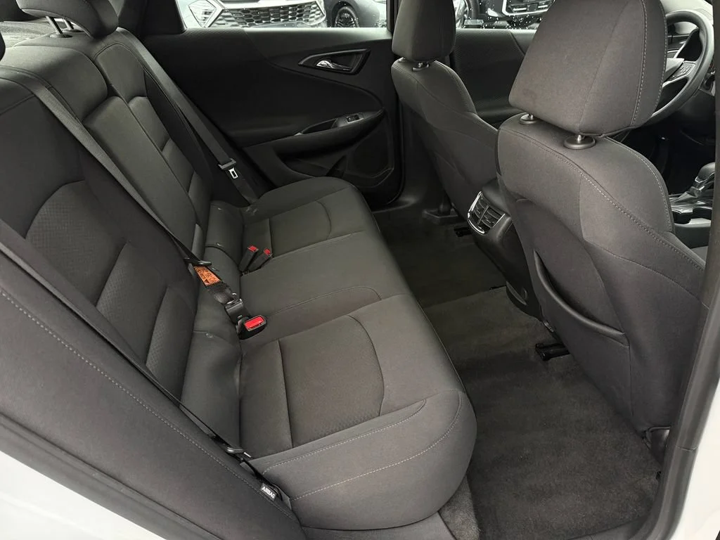 Used 2024 Summit White Chevrolet 1LT image 16