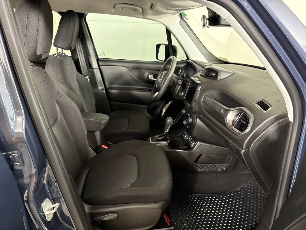 Used 2023 Blue Jeep Latitude image 15