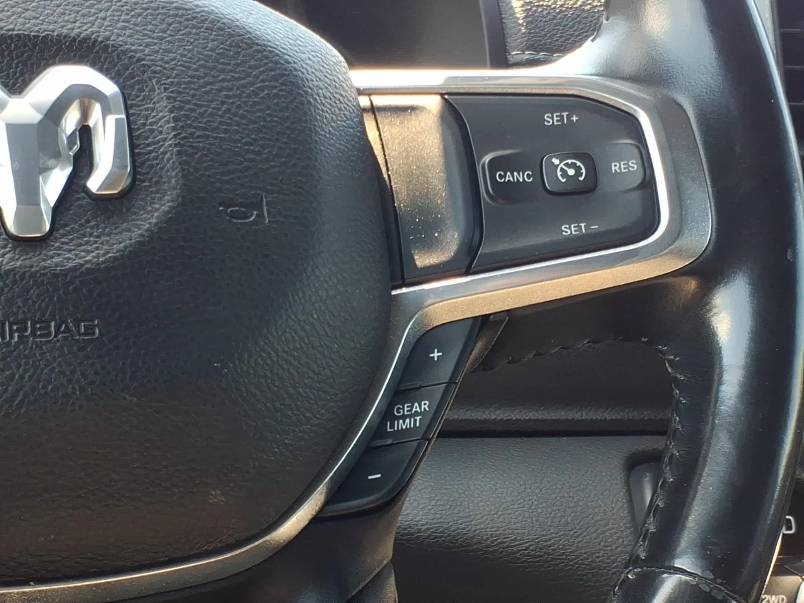Used 2021 Patriot Blue Pearlcoat Ram Laramie image 28