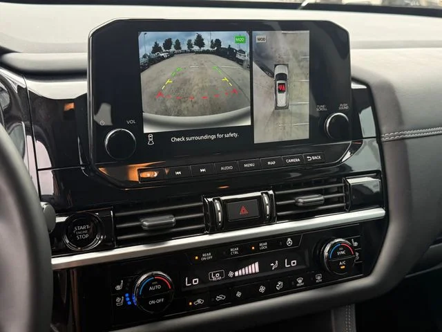 Used 2025 Gray Nissan Platinum image 18