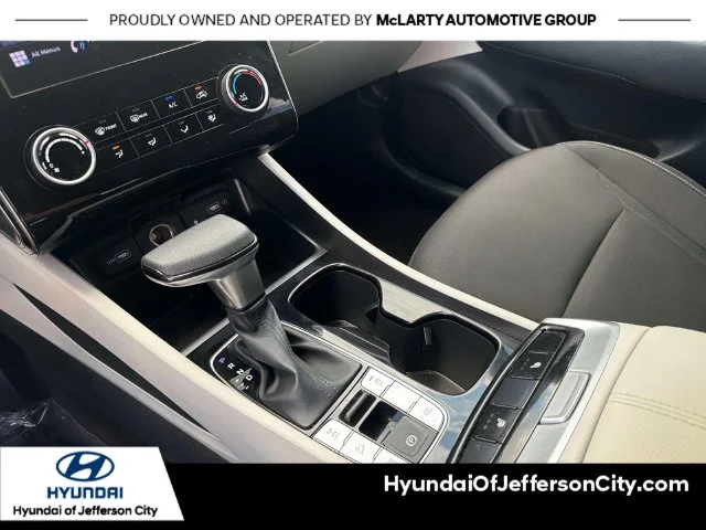 Used 2023 Black Hyundai SEL image 37