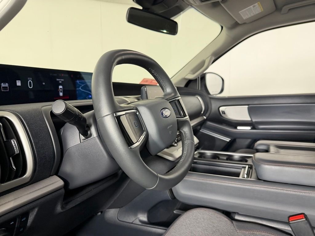 Used 2025 Silver Metallic Ford Active image 19