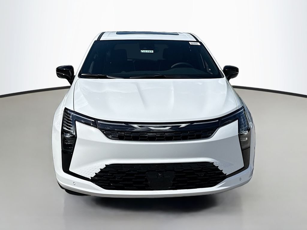 New 2027 Bright White Clear-Coat Exterior Paint Chrysler Limited image 2