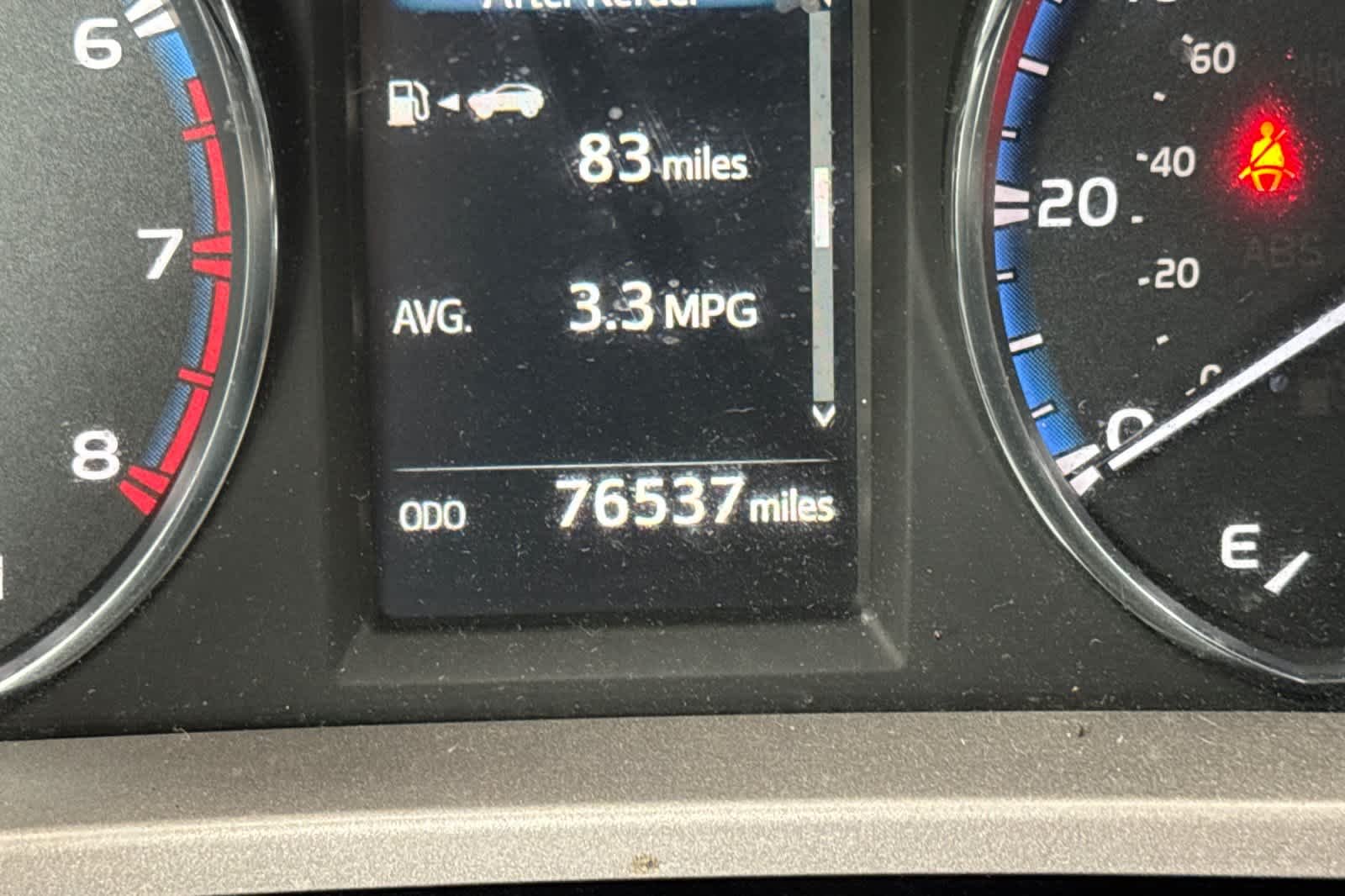 Used 2016 Super White Toyota XLE image 27