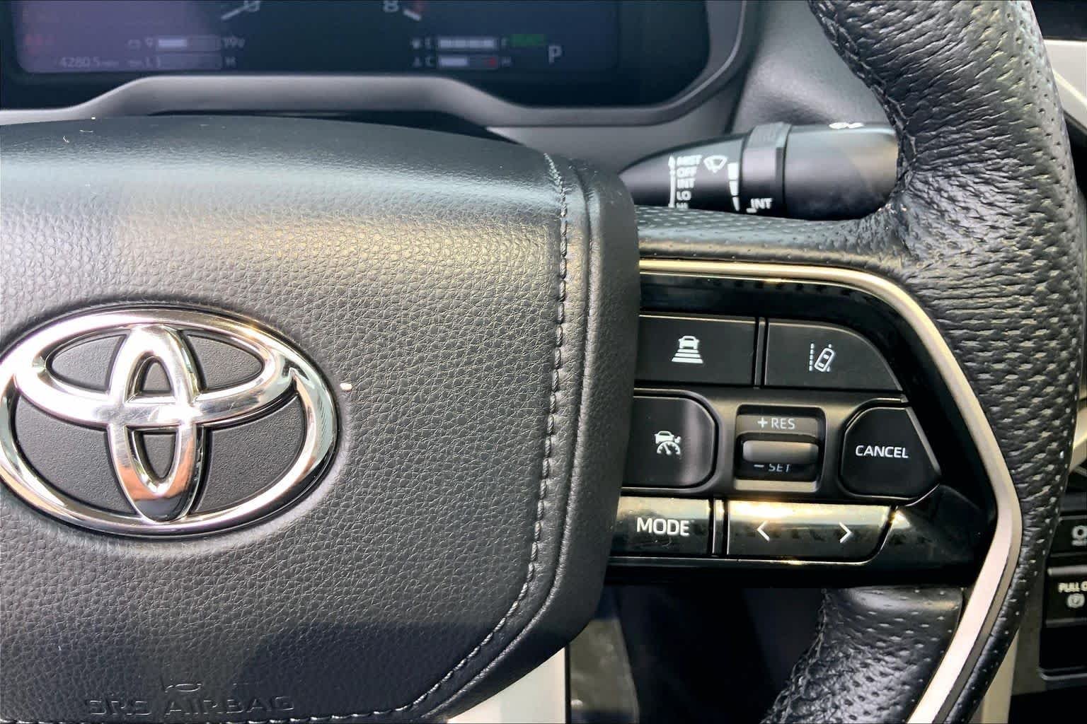 Used 2023 Ice Cap Toyota Limited Hybrid image 25