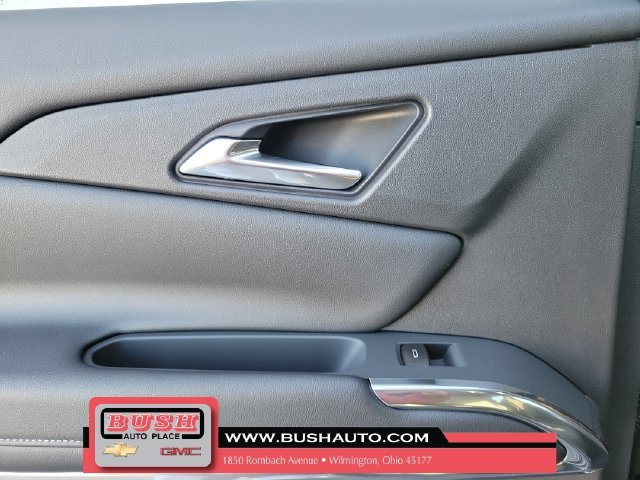 New 2027 Mosaic Black Metallic Chevrolet LT image 12