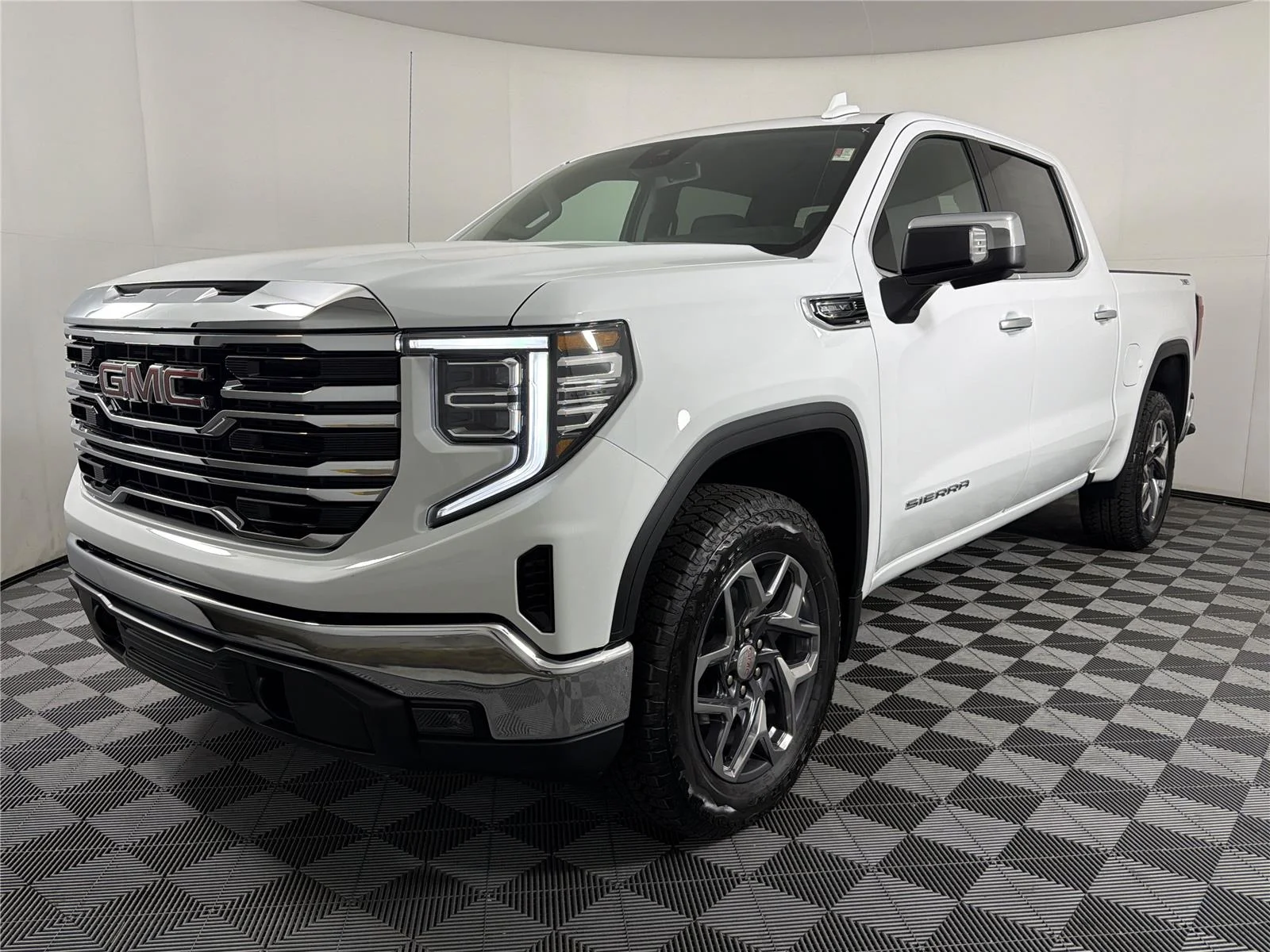 New 2026 Summit White GMC SLT image 3