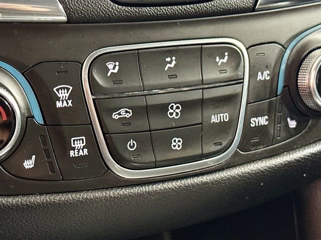 Used 2020 CAYENNE ORANGE METALLIC Chevrolet LT image 20