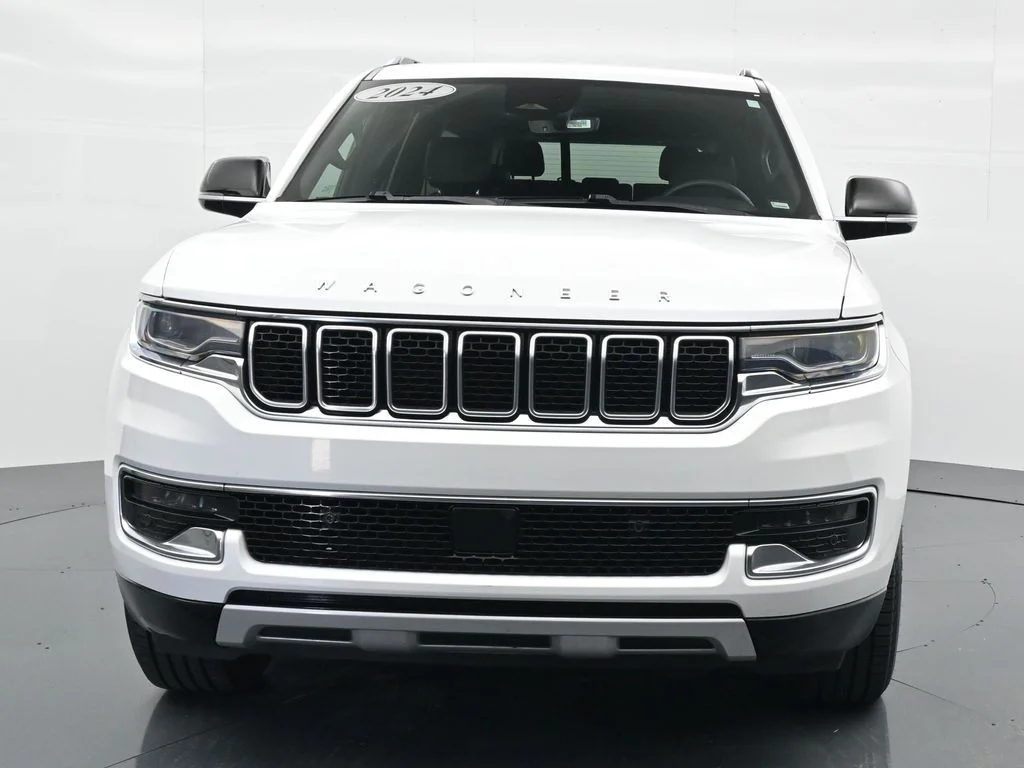 Used 2024 White Jeep Series II image 10