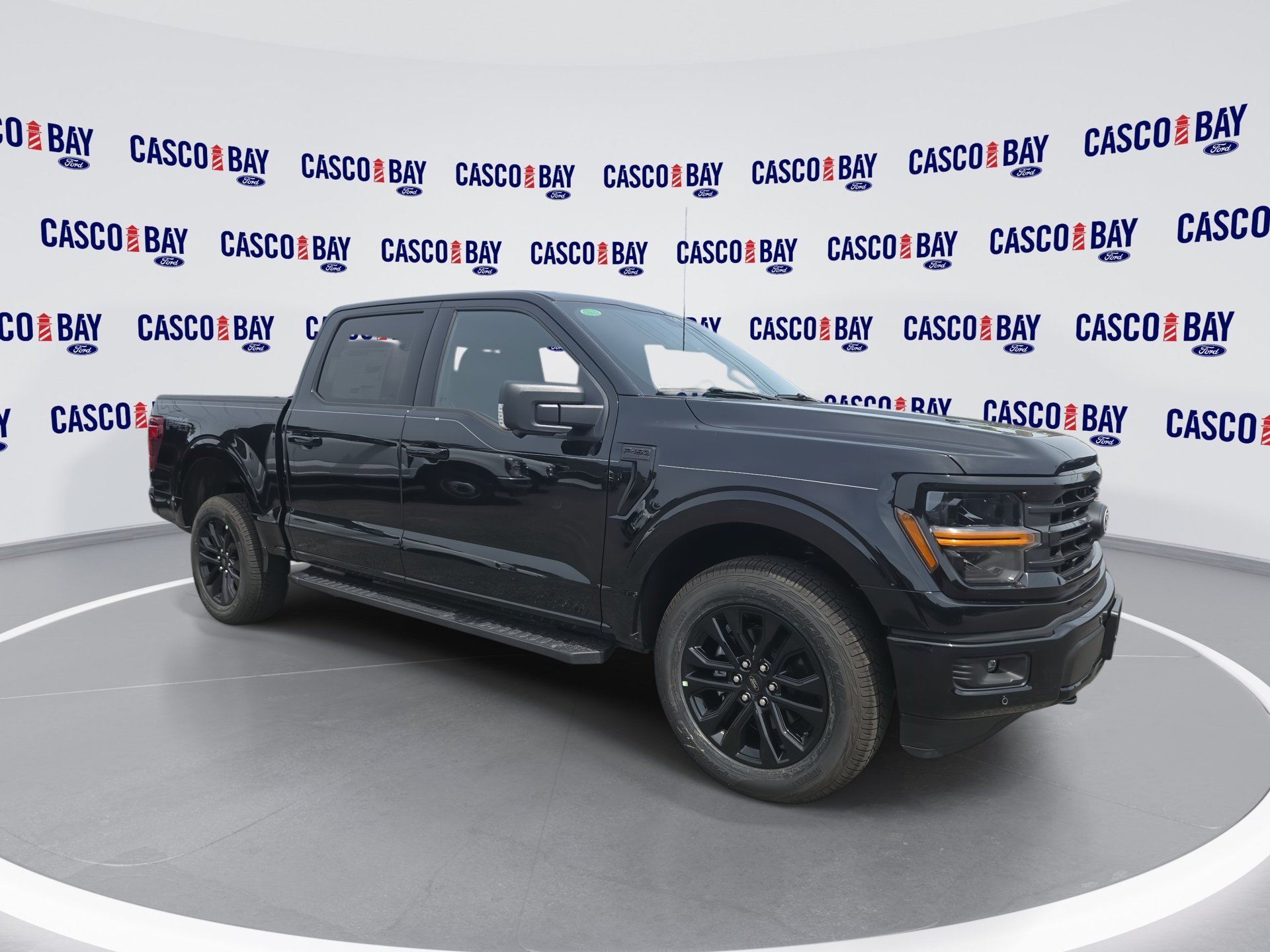 New 2026 Agate Black Metallic Ford XLT image 1
