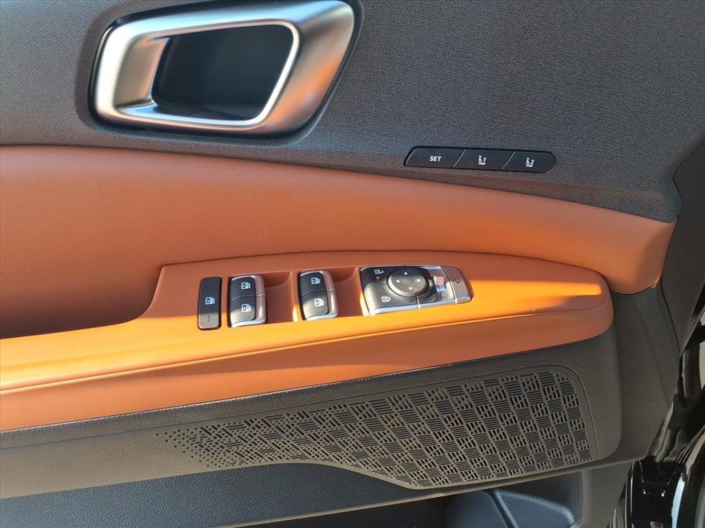 2026 Kia Carnival SX - Photo 12