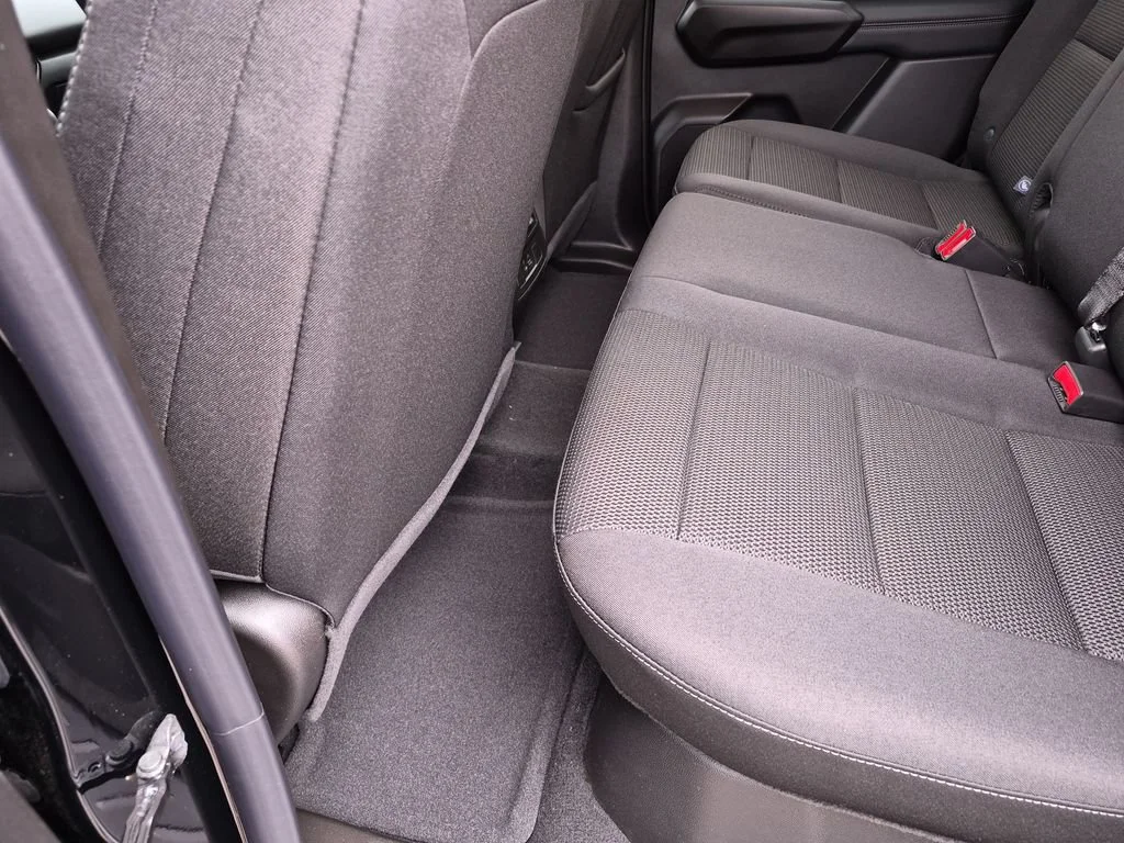 New 2026 Onyx Black GMC Elevation image 40