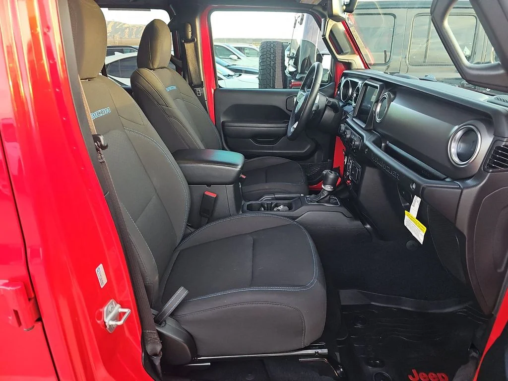 Used 2022 Red Jeep Unlimited Rubicon 4xe image 5