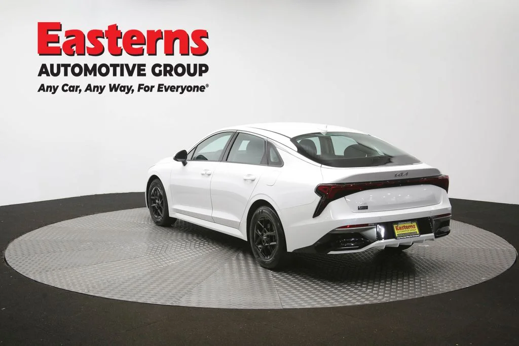 Used 2025 White Kia LXS image 64