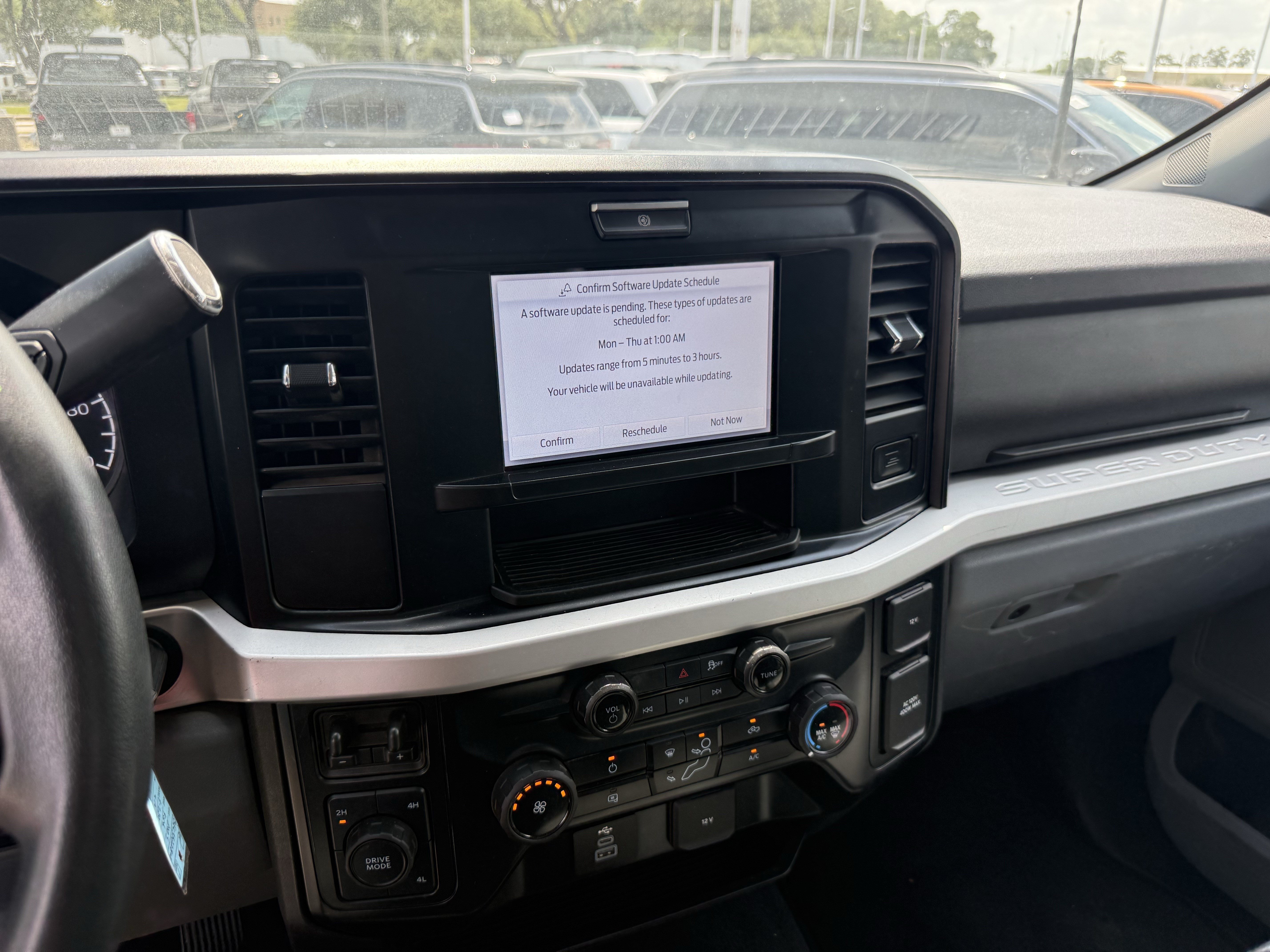 Used 2025 Oxford White Ford XLT image 18