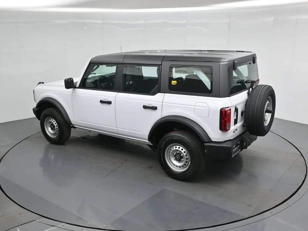 New 2026 White Ford Base image 40