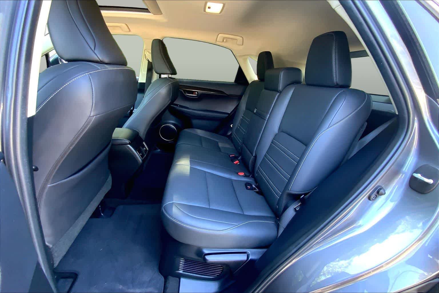 2021 Lexus NX 300 - Photo 20