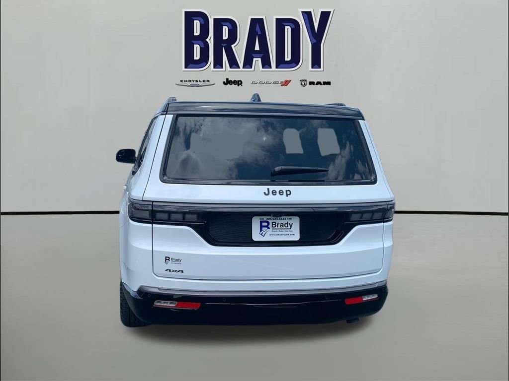 New 2026 Bright White Clear-Coat Exterior Paint Jeep Upland image 6
