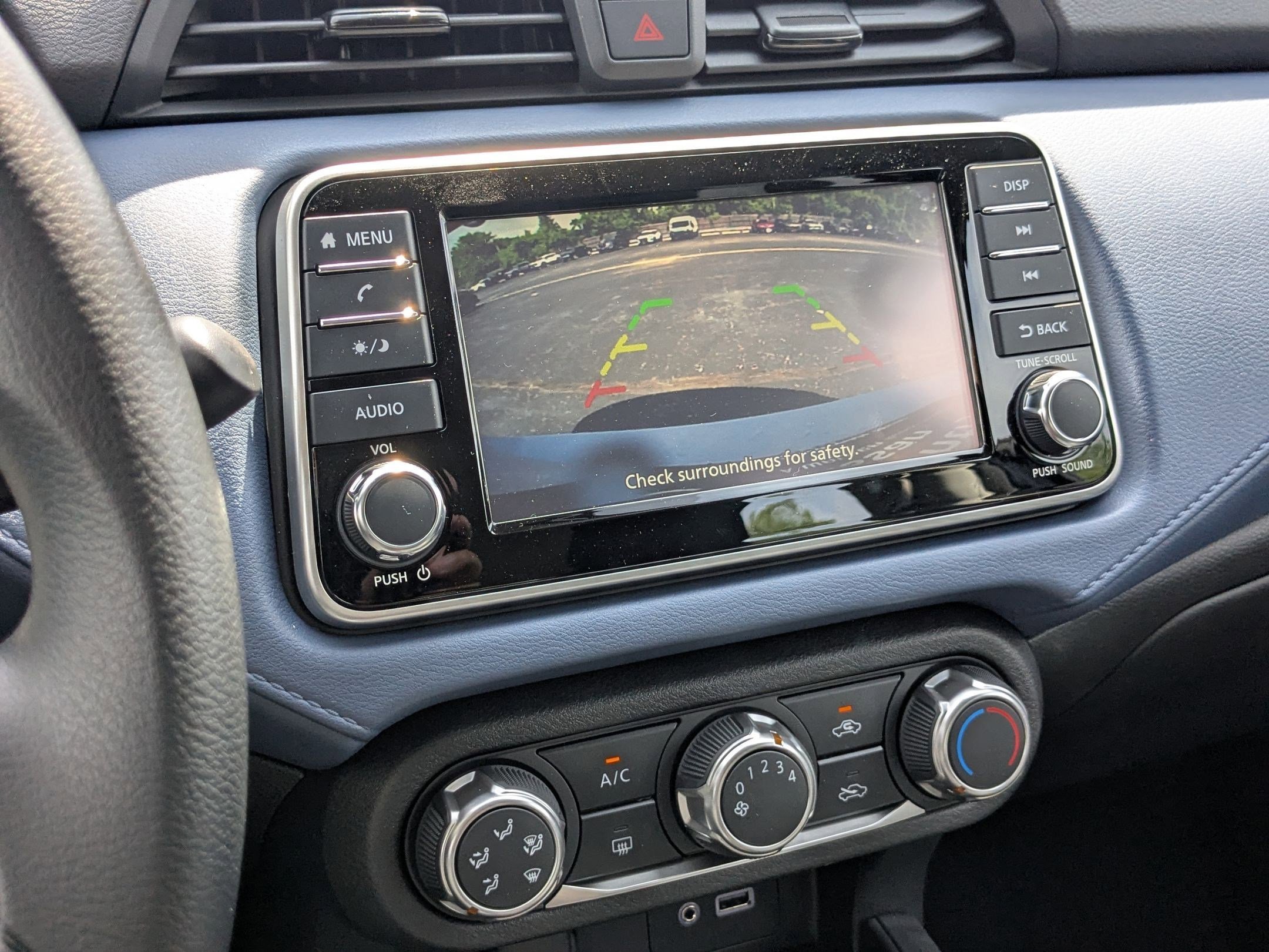 2025 Nissan Versa Sedan SV - Photo 15