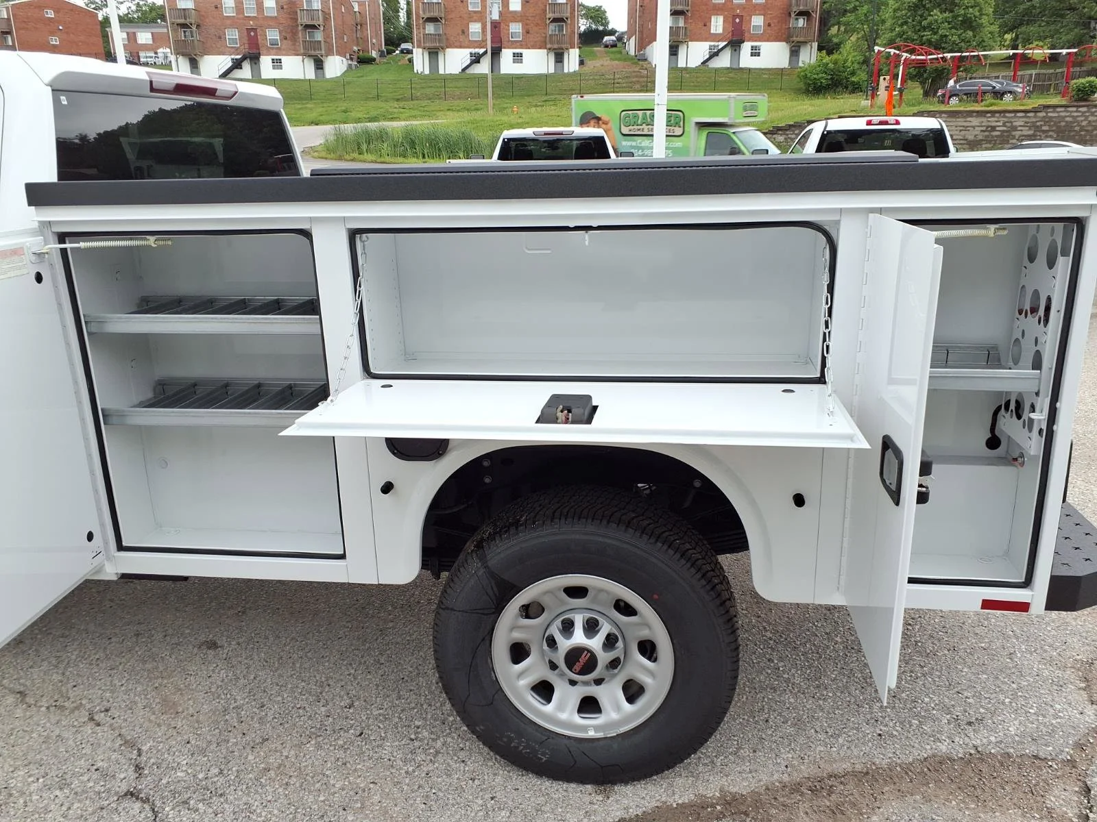 2026 GMC Sierra 3500HD Pro - Photo 6