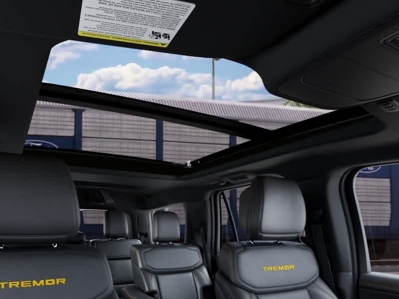 New 2027 Marsh Gray Ford Tremor® image 22