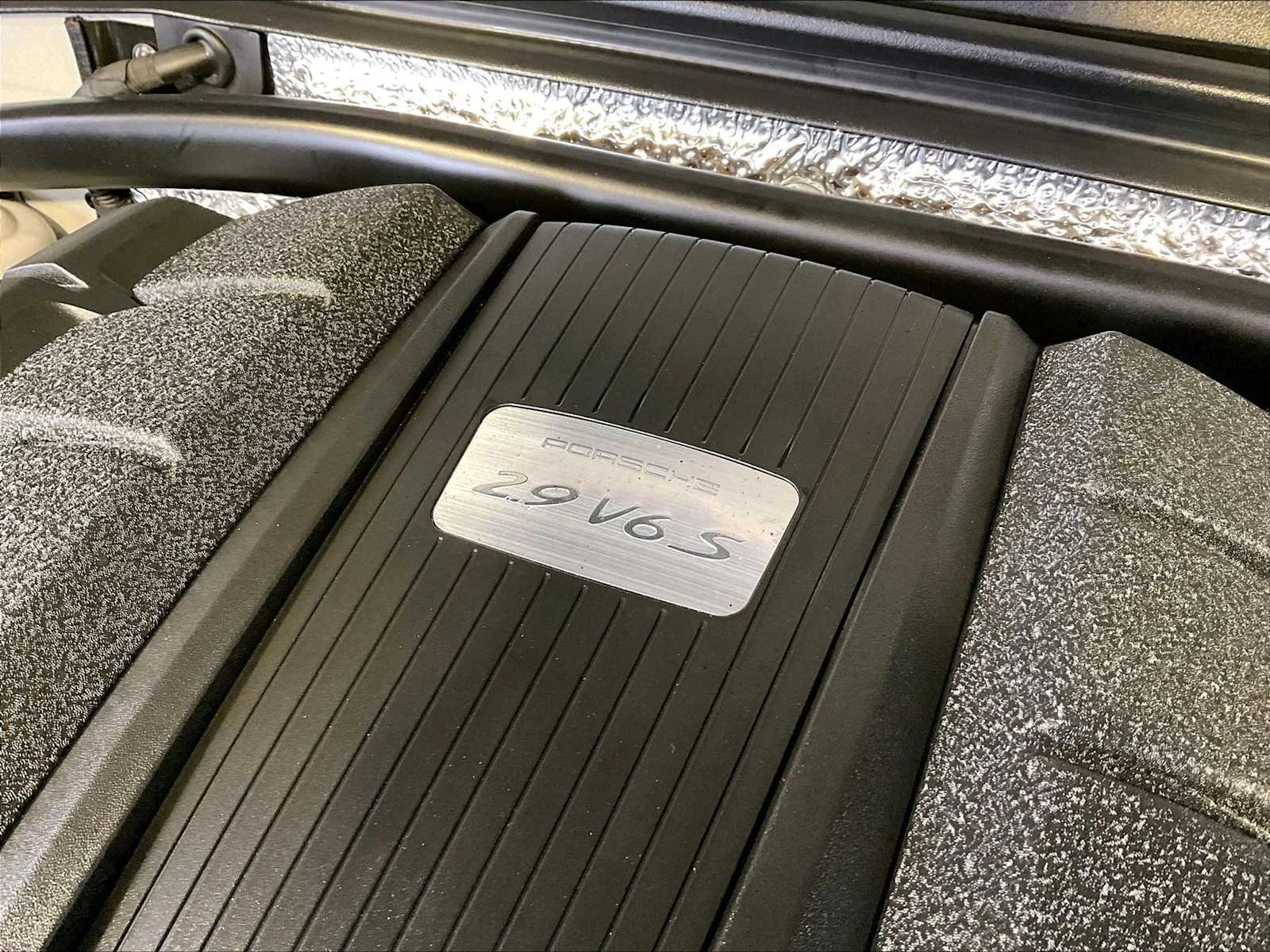 Certified Used 2024 Chalk Porsche S image 33