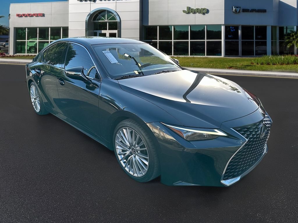 2023 Lexus IS 300