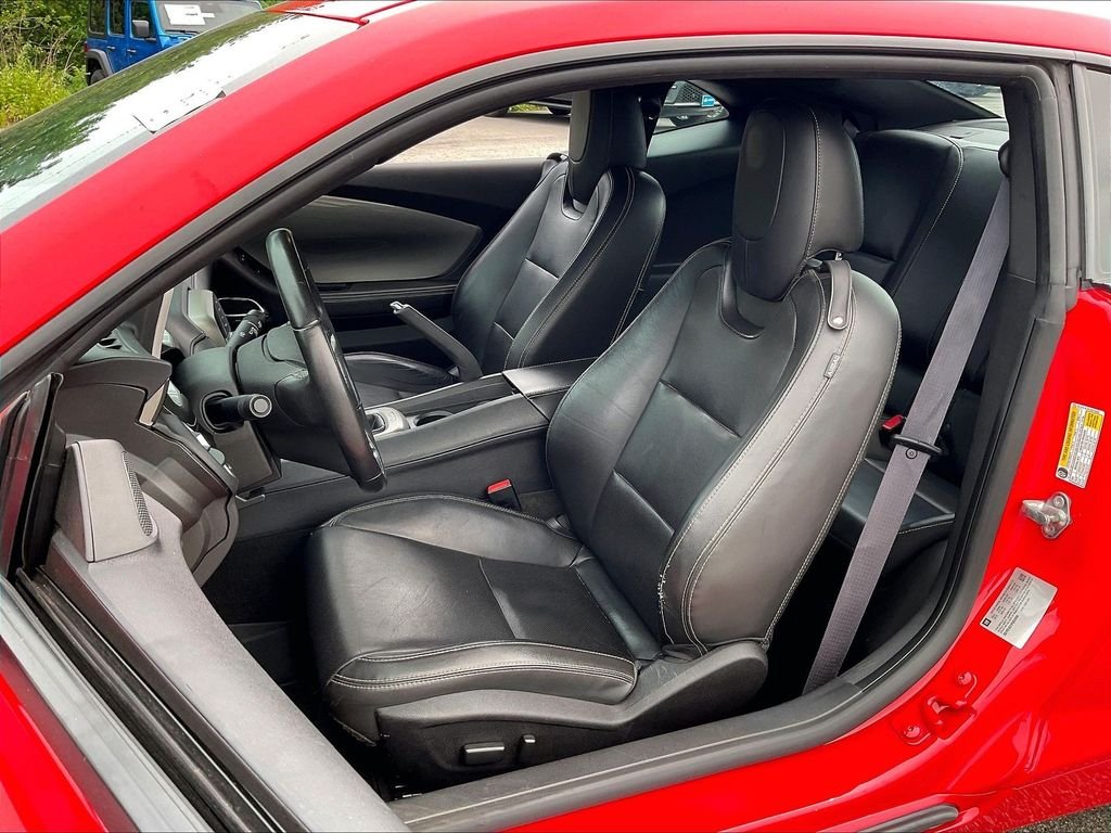 Used 2015 Red Hot Chevrolet 2LT image 9