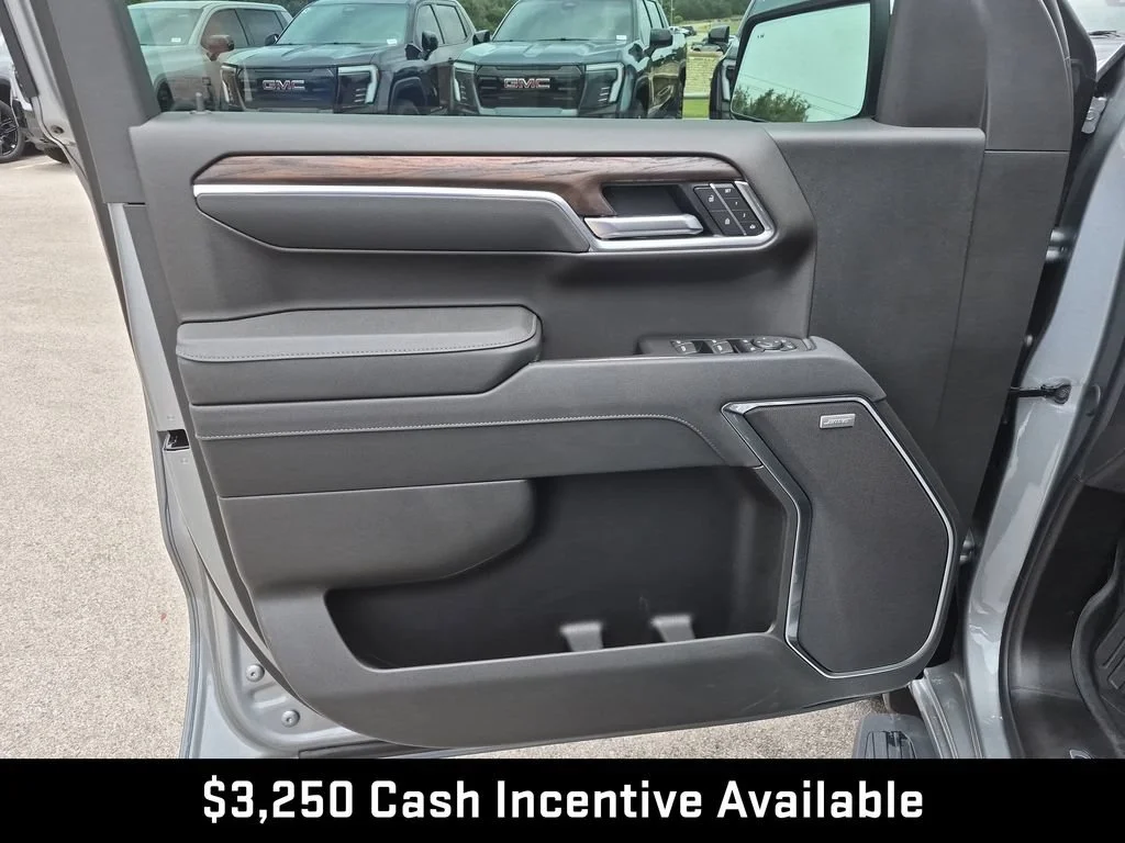 2026 GMC Sierra 1500 SLT - Photo 20