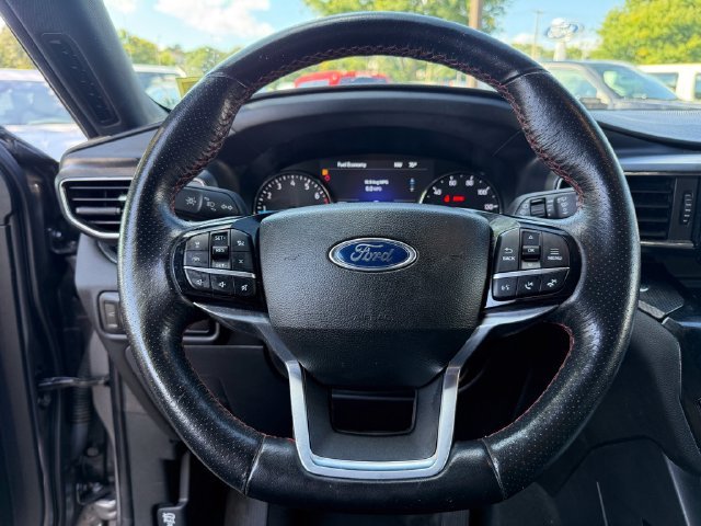 Used 2023 Gray Ford ST-Line image 12