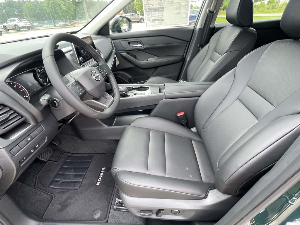 New 2026 Obsidian Green Pearl Nissan Dark Armor™ image 15