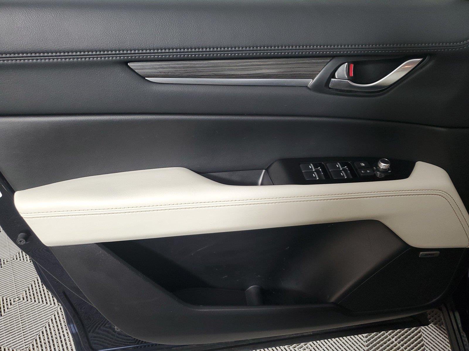 Used 2020 Deep Crystal Blue Mica Mazda Grand Touring image 19