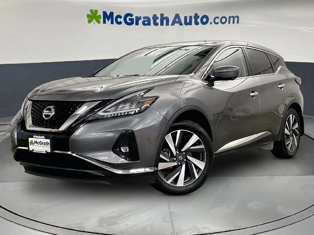 Used 2022 Gray Nissan SL image 2