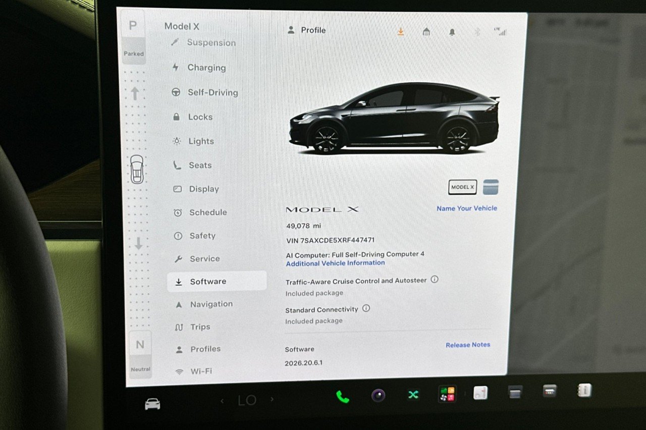 Used 2024 GREY Tesla AWD image 27