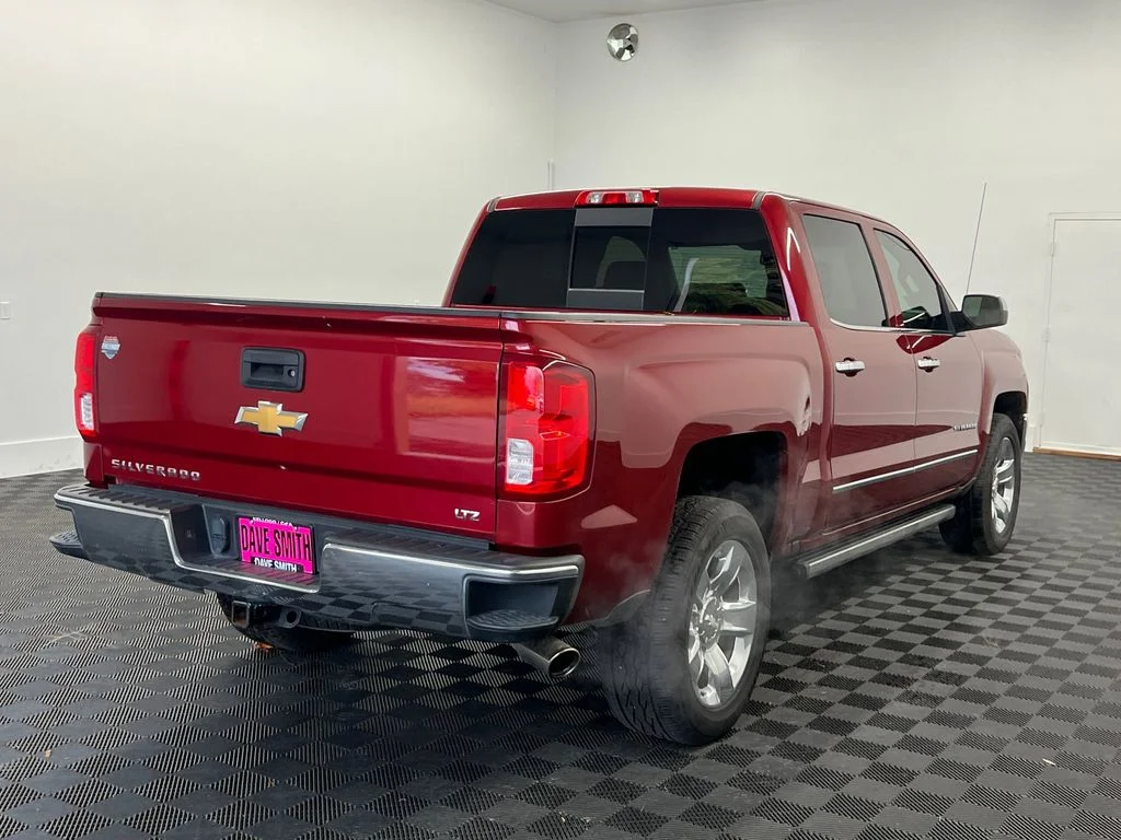 Used 2018 Cajun Red Tintcoat Chevrolet LTZ w/1LZ image 5