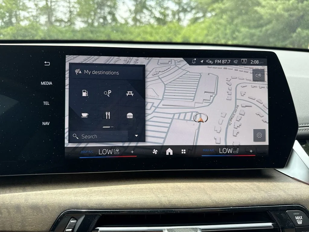 Certified Used 2025 Green BMW xDrive28i image 23