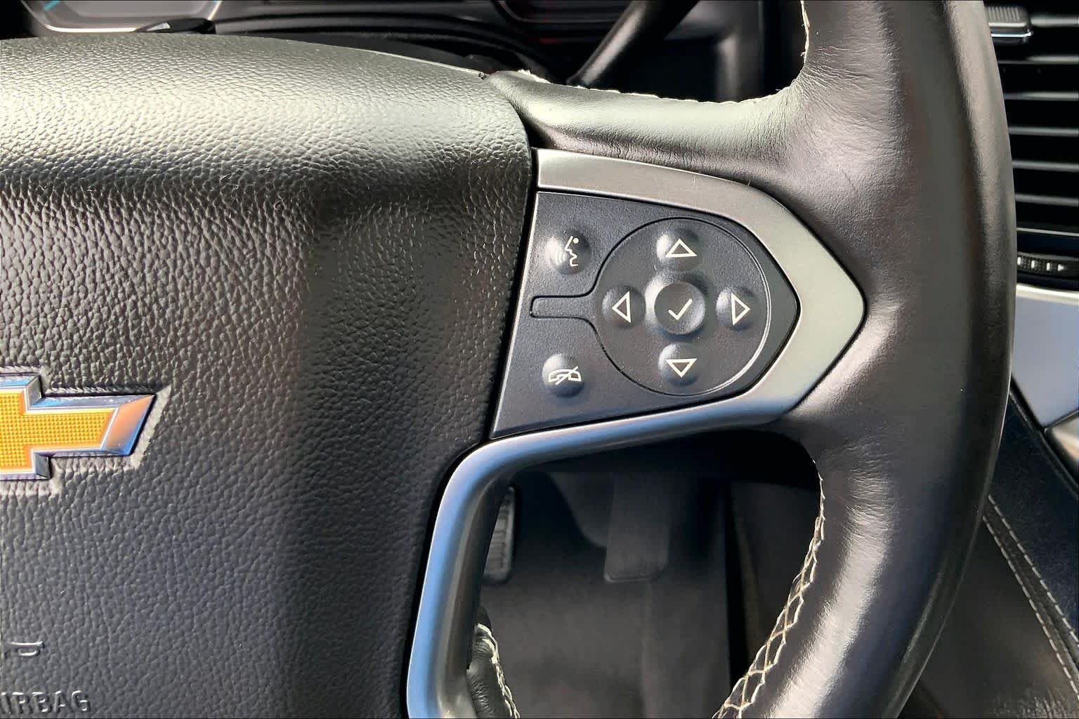 Used 2015 Silver Ice Metallic Chevrolet LT image 21